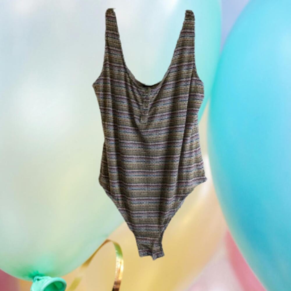 Wild Fable medium one piece sleeveless multi color polyester blend stretch top.